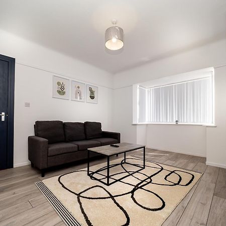 3Br Haven Retreat In Wallasey With Free Street Parking Exteriör bild