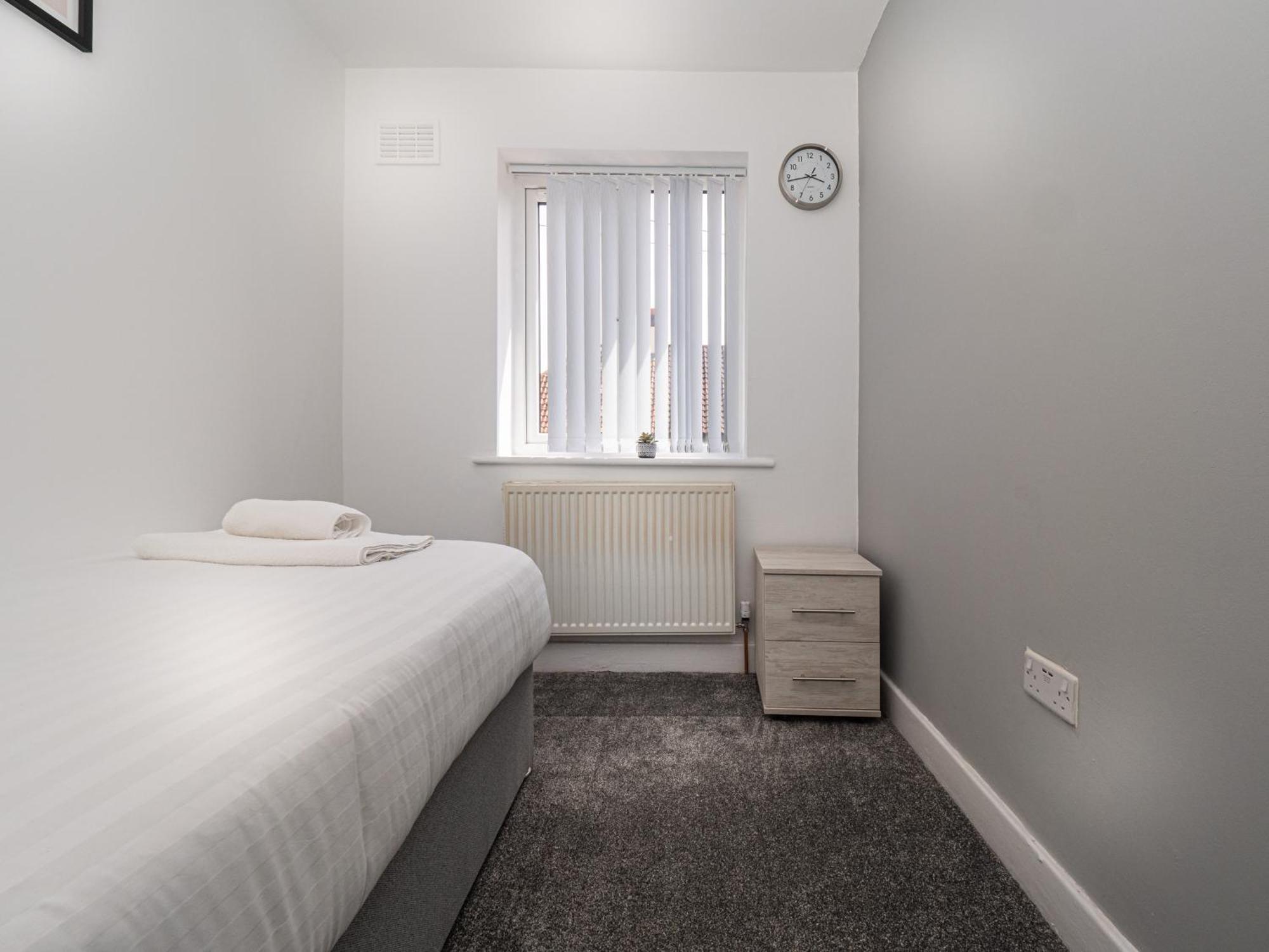 3Br Haven Retreat In Wallasey With Free Street Parking Exteriör bild