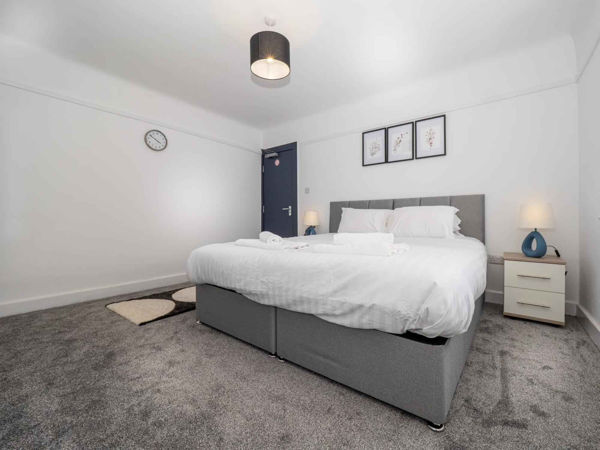 3Br Haven Retreat In Wallasey With Free Street Parking Exteriör bild