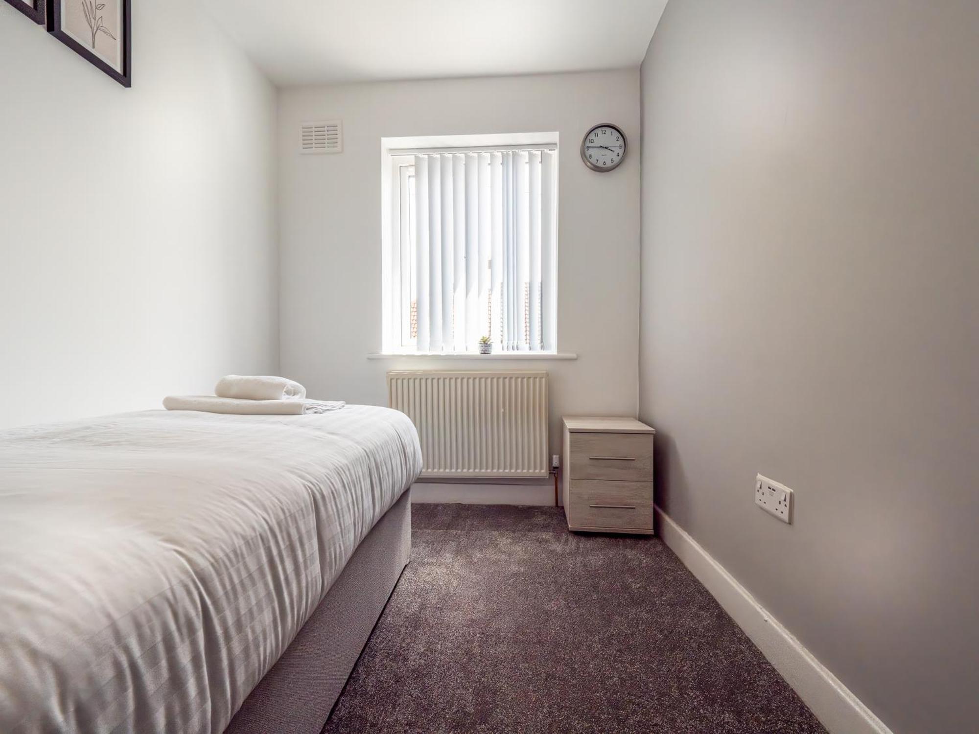3Br Haven Retreat In Wallasey With Free Street Parking Exteriör bild